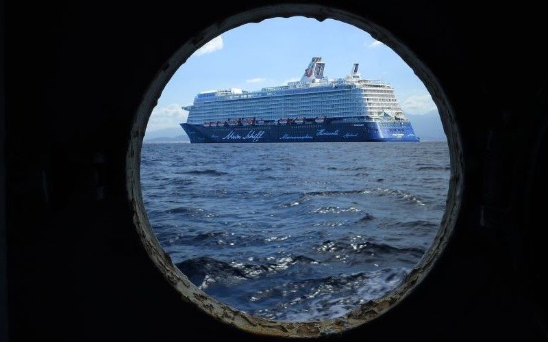 Pese al esfuerzo de las compañías del sector en realizar un lavado verde de su actividad es insostenible el turismo de cruceros que ofertan