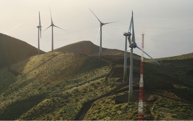 Gorona del Viento en la isla de El Hierro ofrece una solución donde coinciden recursos renovables, desniveles y una demanda eléctrica pequeña